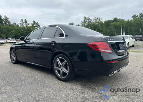 2017 Mercedes-Benz E 300 из США, поврежденный, VIN WDDZF4JB0HA036490